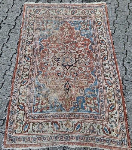 Antico tappeto orientale